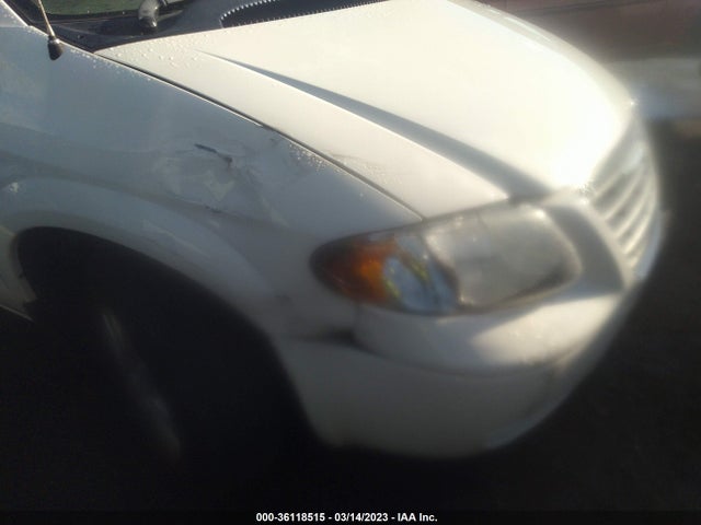 2005 CHRYSLER TOWN & COUNTRY VIN: 1C4GP45R95B391489