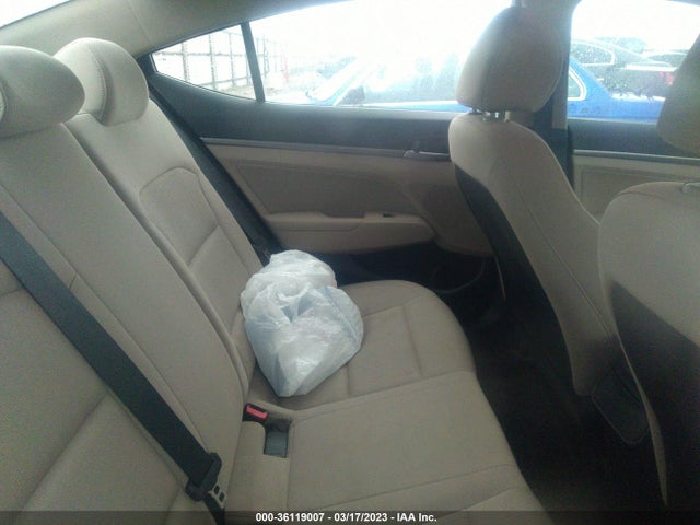 2017 HYUNDAI ELANTRA SE VIN: KMHD84LF1HU102716