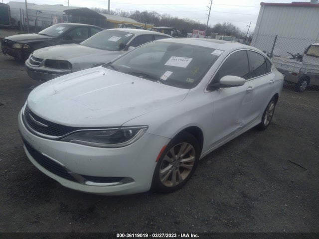 Chrysler 200 Limited 2015 1C3CCCAB3FN558740 Image 2