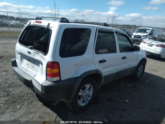 2004 FORD ESCAPE XLT VIN: 1FMCU03104DA18238