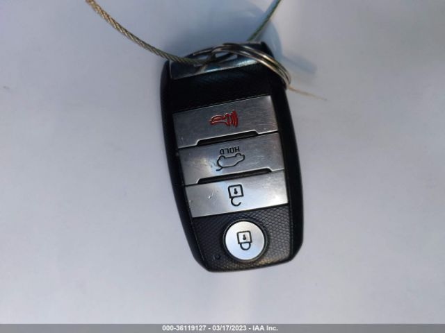 KNDJX3AA5H7500635 KIA Soul !