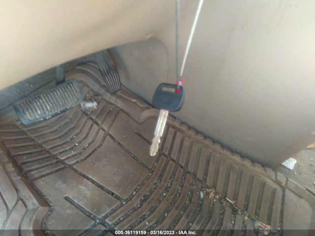 2007 KIA SEDONA VIN: KNDMB133776130064