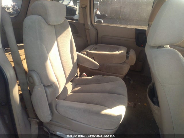 2007 KIA SEDONA VIN: KNDMB133776130064