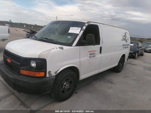Chevrolet EXPRESS CARGO VAN 2006 1GCFG15X861259355 Image 2