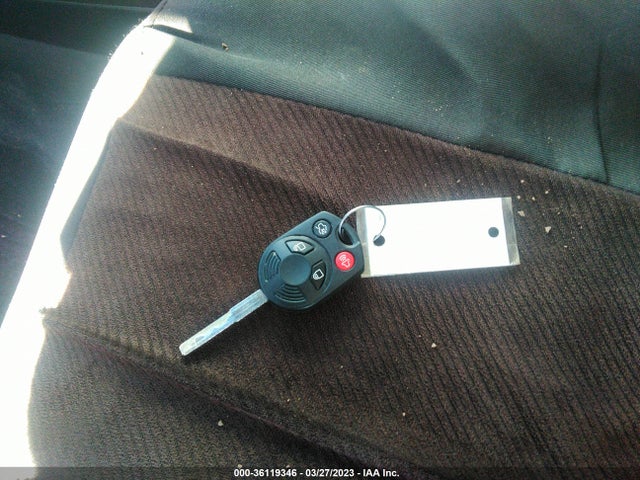 Ford ESCAPE SE 2016 1FMCU9GX1GUB13639 Image 3