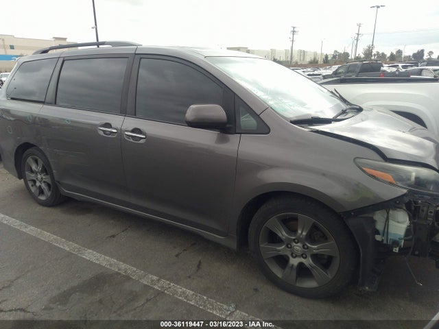 Toyota SIENNA SE 2015 5TDXK3DC6FS662931 Image 1