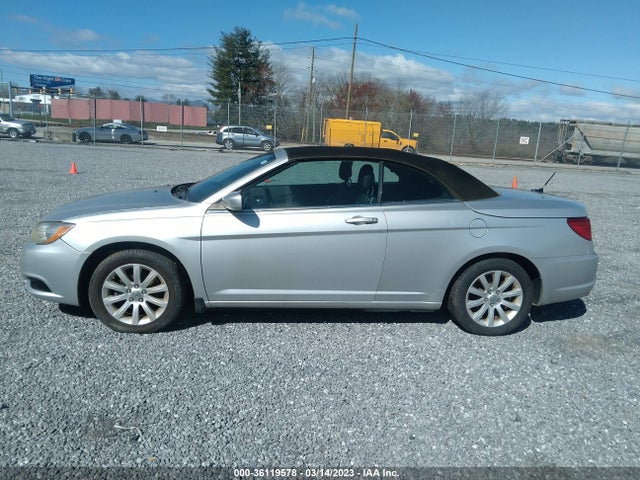 1C3BCBEB8CN145157 Chrysler 200 Touring