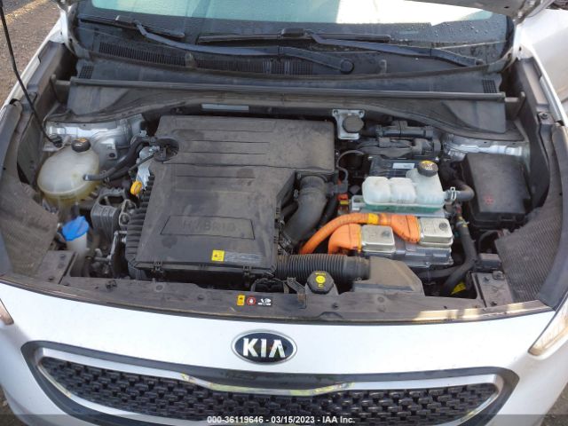 KNDCB3LC3K5220902 KIA NIRO LX