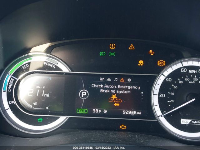 KNDCB3LC3K5220902 KIA NIRO LX