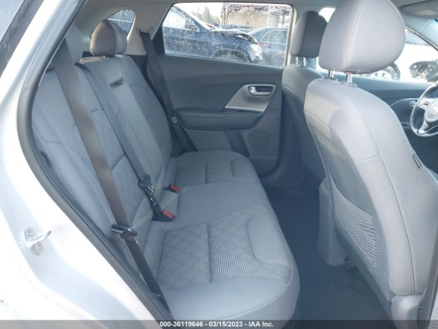 KNDCB3LC3K5220902 KIA NIRO LX