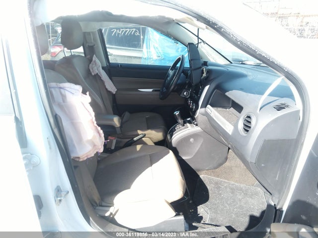 2014 JEEP COMPASS LATITUDE VIN: 1C4NJCEB5ED628358
