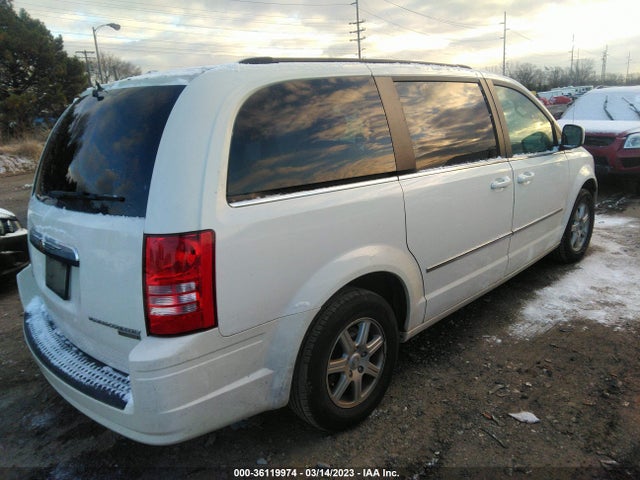 2A4RR5D19AR273548 Chrysler Town & Country Touring