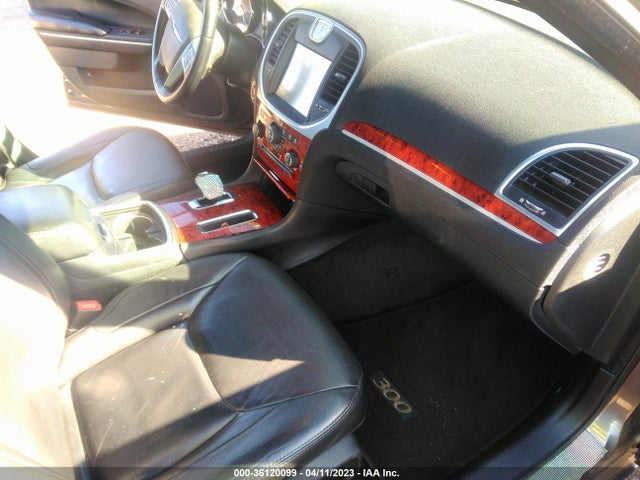 2C3CCAAG3EH347061 Chrysler 300