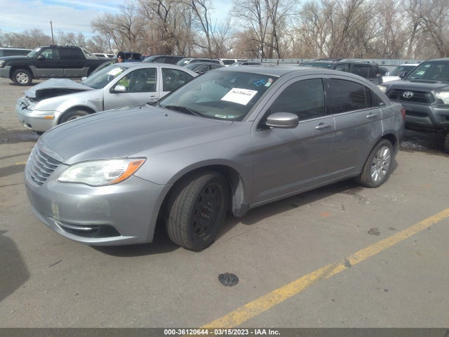 1C3CCBAB8EN122619 Chrysler 200 LX