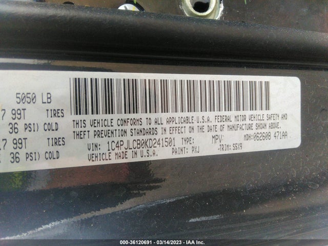 1C4PJLCB0KD241501 Jeep Cherokee Latitude