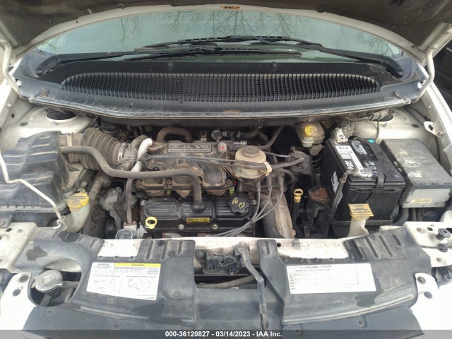 2005 CHRYSLER TOWN & COUNTRY LX VIN: 2C4GP44R15R478774