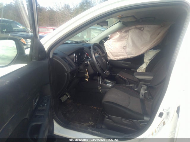 JA4AR3AUXJU004395 Mitsubishi Outlander Sport 2.0