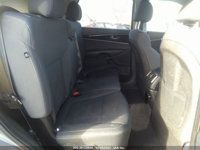 5XYPGDA57KG493488 KIA Sorento Lx V6