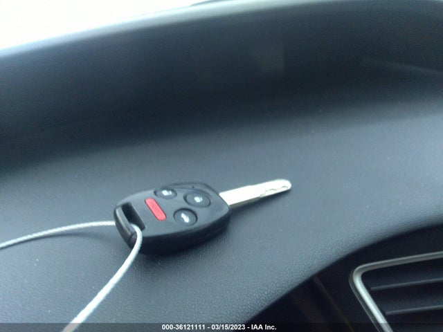 2013 HONDA CIVIC SDN LX VIN: 19XFB2F56DE070957