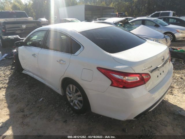 1N4AL3AP5HN344968 Nissan Altima 2.5 S
