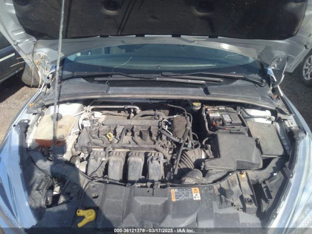1FADP3K28FL202921 Ford FOCUS SE