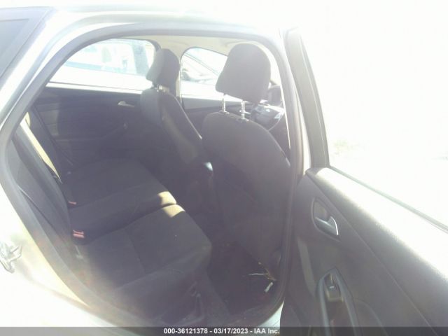 1FADP3K28FL202921 Ford FOCUS SE