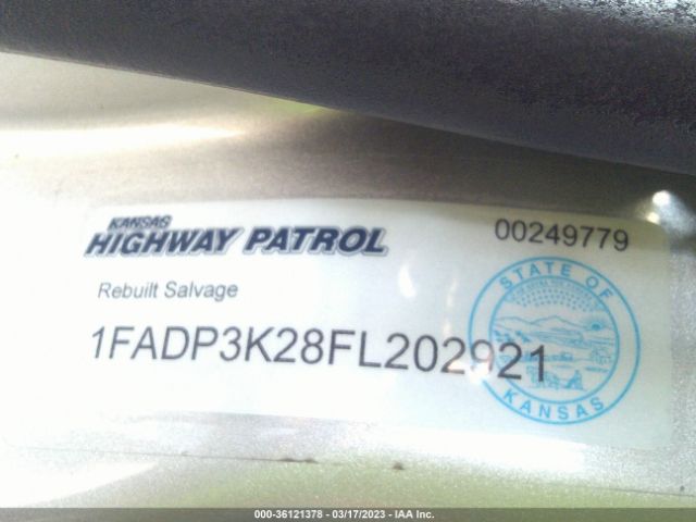 1FADP3K28FL202921 Ford FOCUS SE
