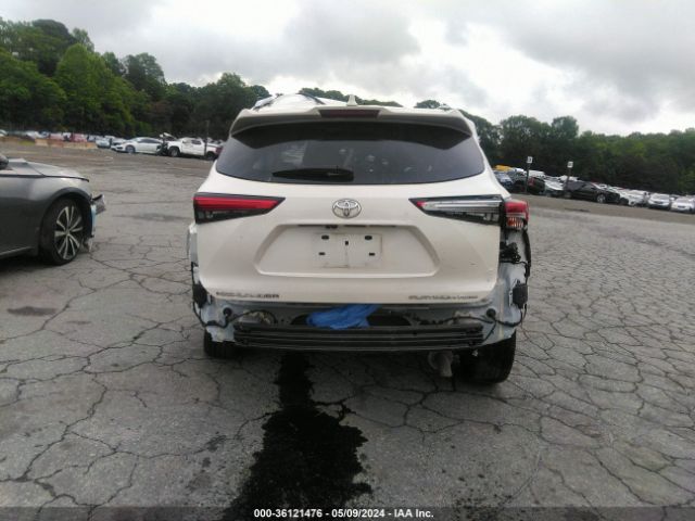 5TDFZRBH5MS122718 Toyota Highlander Platinum