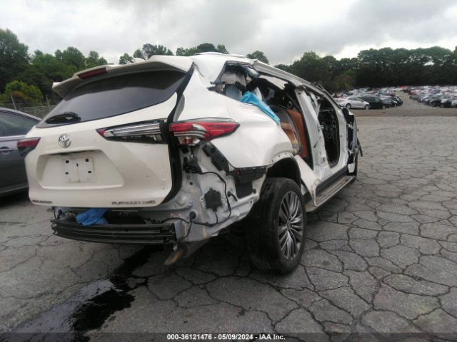 5TDFZRBH5MS122718 Toyota Highlander Platinum