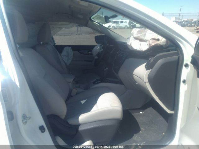 JN1BJ1CP4JW189077 Nissan Rogue Sport Sv
