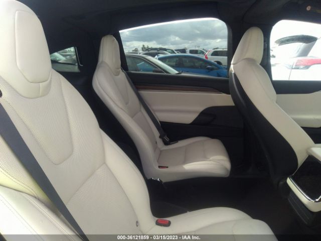 7SAXCBE59NF336165 Tesla MODEL X