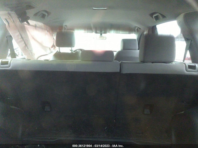 Honda CR-V LX 2018 2HKRW6H32JH213950 Image 8