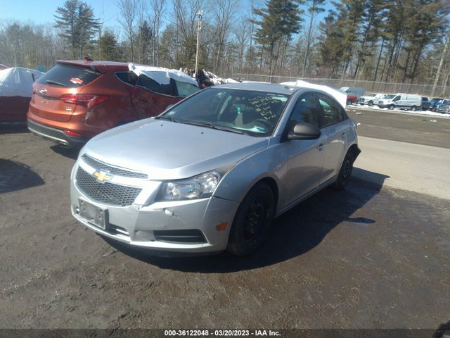 Chevrolet CRUZE LS 2014 1G1PA5SG0E7342185 Image 2