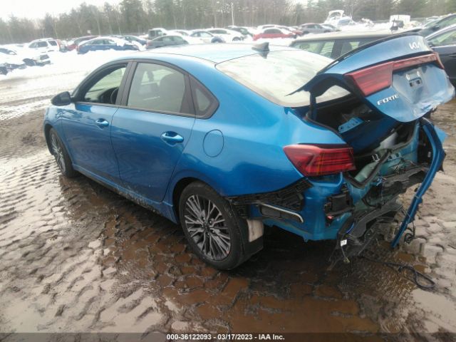 3KPF54AD1NE420952 KIA Forte Gt-line
