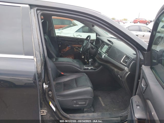 2018 TOYOTA HIGHLANDER SE/XLE VIN: 5TDKZRFH9JS549324