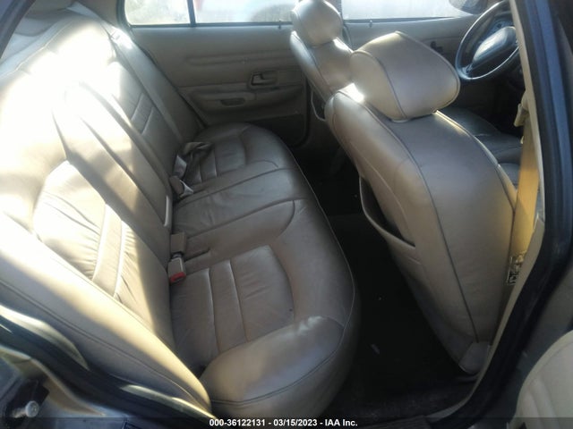 2001 FORD CROWN VICTORIA LX VIN: 2FAFP74W41X112662