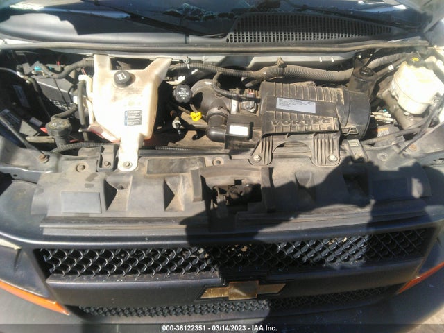 Chevrolet EXPRESS CARGO VAN 2017 1GCWGBFG4H1182944 Image 10