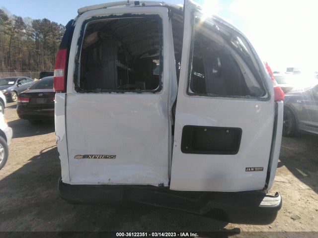 Chevrolet EXPRESS CARGO VAN 2017 1GCWGBFG4H1182944 Image 6