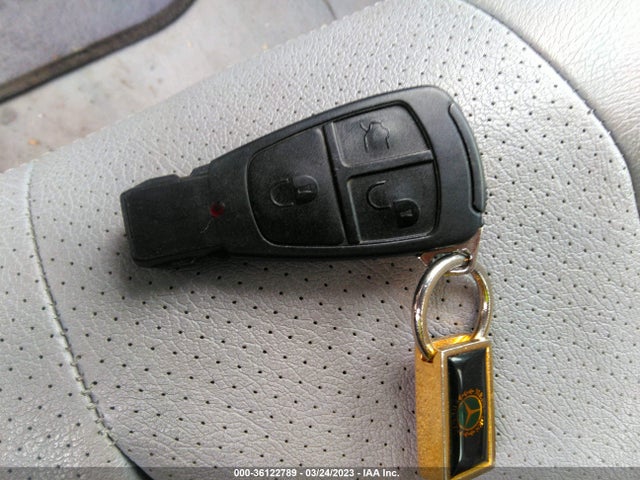 1999 MERCEDES-BENZ CLK-CLASS VIN: WDBLJ65G8XF098459