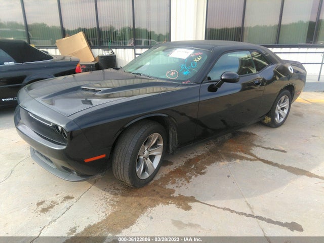 Dodge Challenger Sxt 2018 2C3CDZAG1JH332483 Image 2