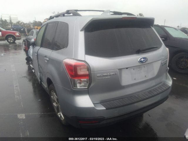 JF2SJAWC4JH560928 Subaru Forester Touring