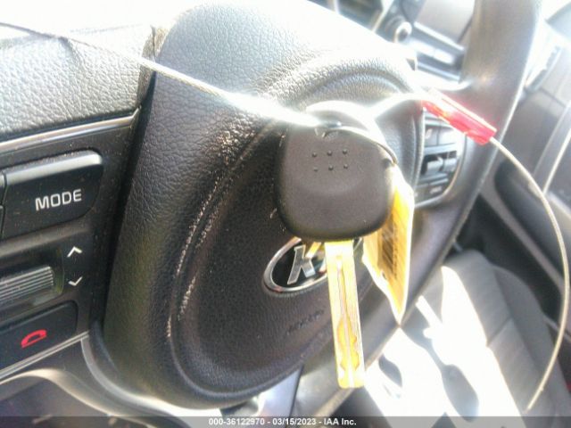 KNDPMCAC5J7396528 KIA Sportage Lx