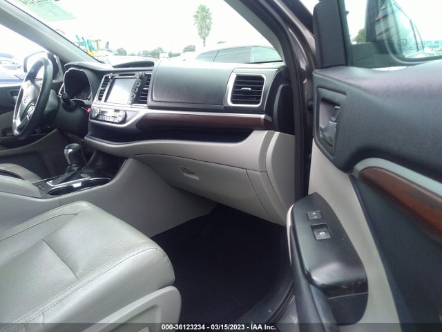 Toyota Highlander Limited 2014 5TDYKRFH2ES015859 Image 7