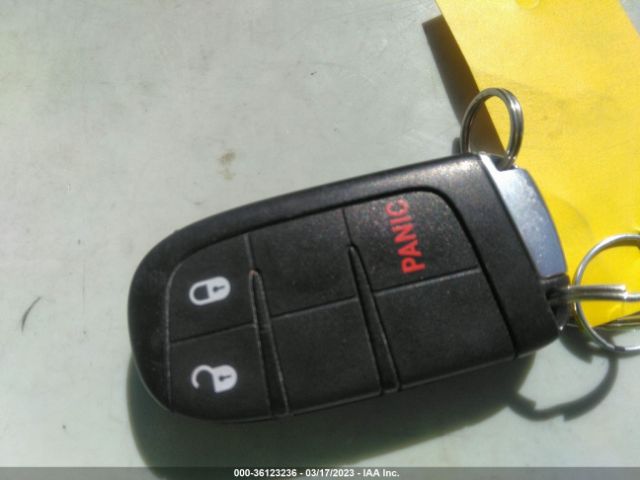 3C4PDCAB3JT152721 Dodge JOURNEY SE