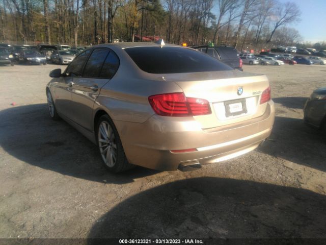 WBAFR9C55BC599438 BMW 5 Series 550i