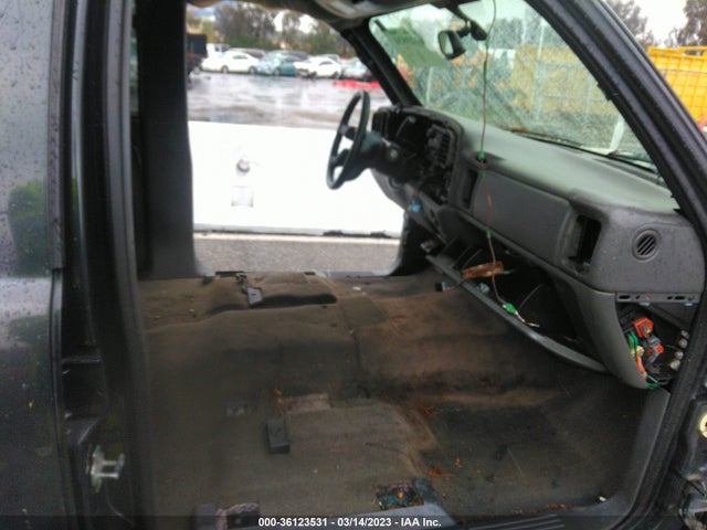 2004 CHEVROLET SILVERADO 2500 CREW CAB LS VIN: 1GCGC23U34F256989