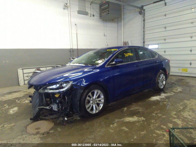 Chrysler 200 Limited 2015 1C3CCCAG0FN644714 Image 2