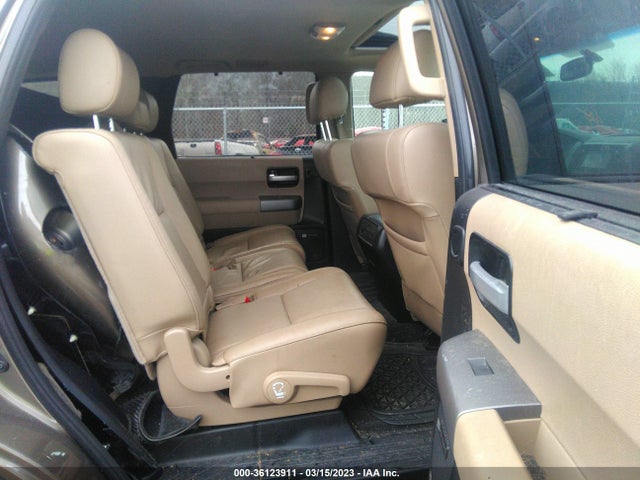 2014 Toyota Sequoia, VIN: 5TDJY5G13ES104303