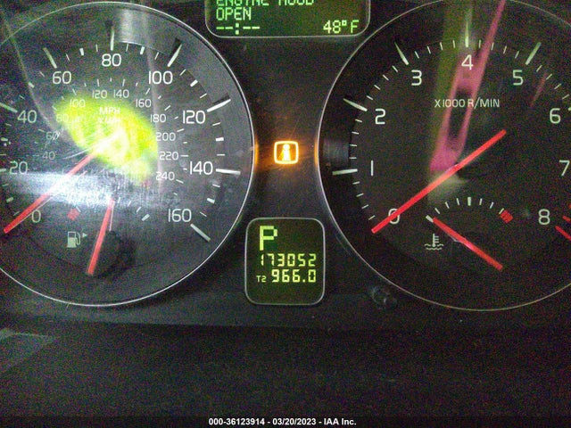 2008 VOLVO C70 VIN: YV1MC672X8J041772