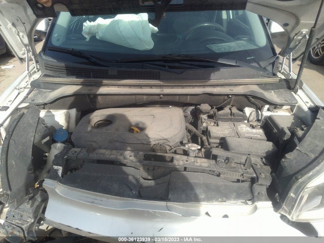 KIA SOUL + 2017 KNDJP3A5XH7481017 Image 11